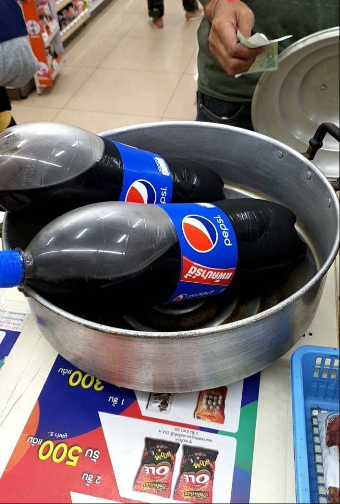 Tailandia prohibido el uso de plástico - una olla para llevar la gaseosa